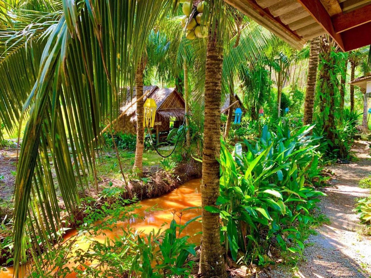 Lantacoconutgardenbungalow Apartment Koh Lanta Exterior photo